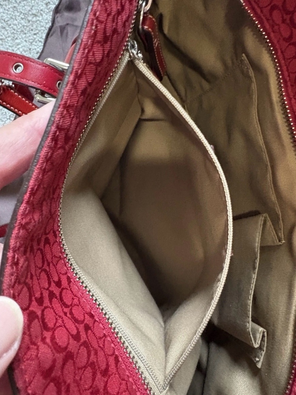 Coach Gallery Y2K Rare Cherry Red Signature Little “c” Monogram Medium Tote Bag - Picture 9 of 12